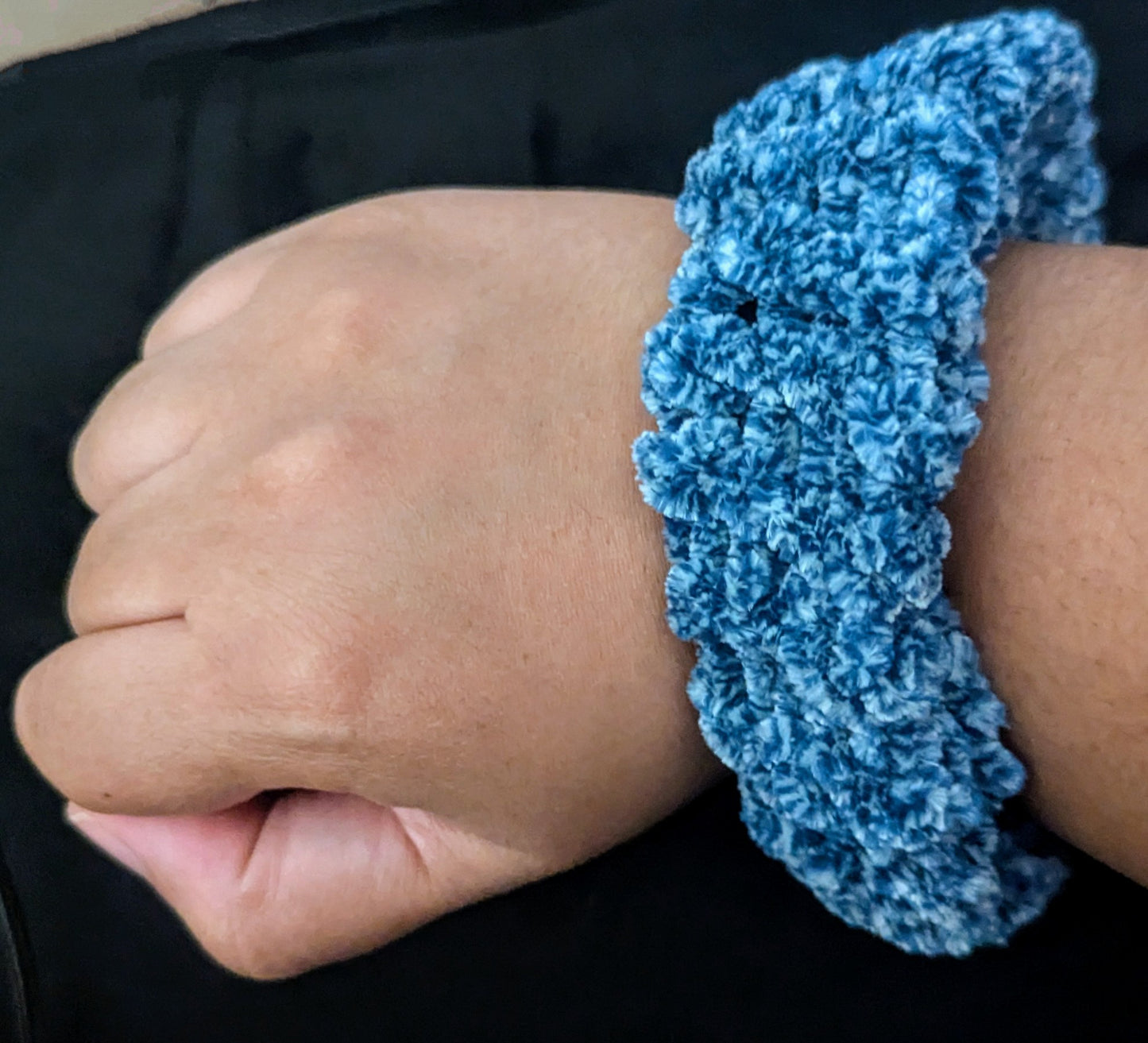 Blue/White Chenille Knit Scrunchie, Blue & White Chenille Knit Scrunchie, Handmade Blue & White Fluffy Scrunchie, Ocean-Inspired Chenille Knit Scrunchie, Cozy Two-Tone Chenille Scrunchie,