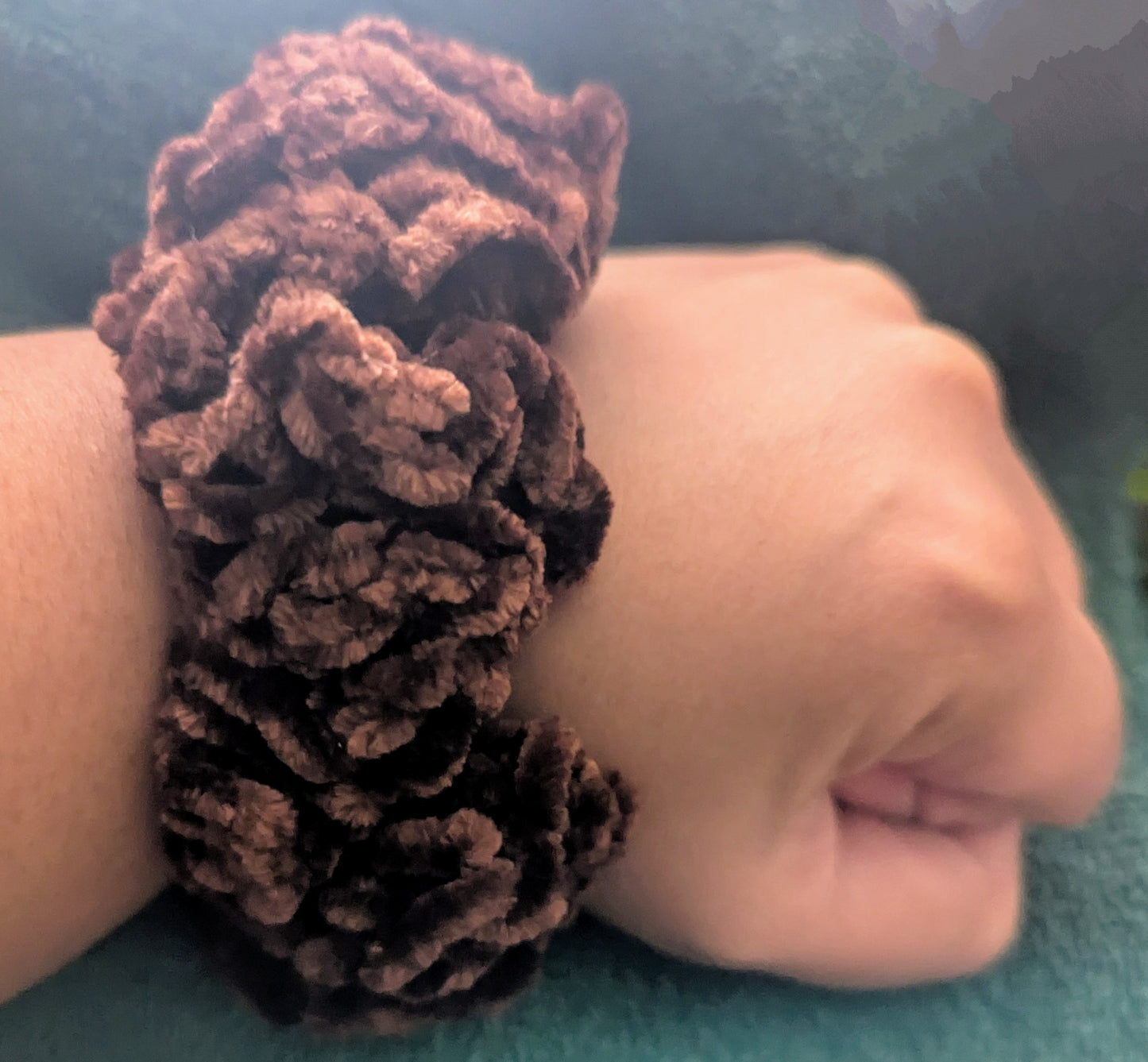 Brown Chenille Crochet Scrunchie, Brown Chenille Crochet Scrunchie, Handmade Brown Fluffy Scrunchie, Cozy Brown Chenille Hair Tie, Neutral-Tone Chenille Scrunchie