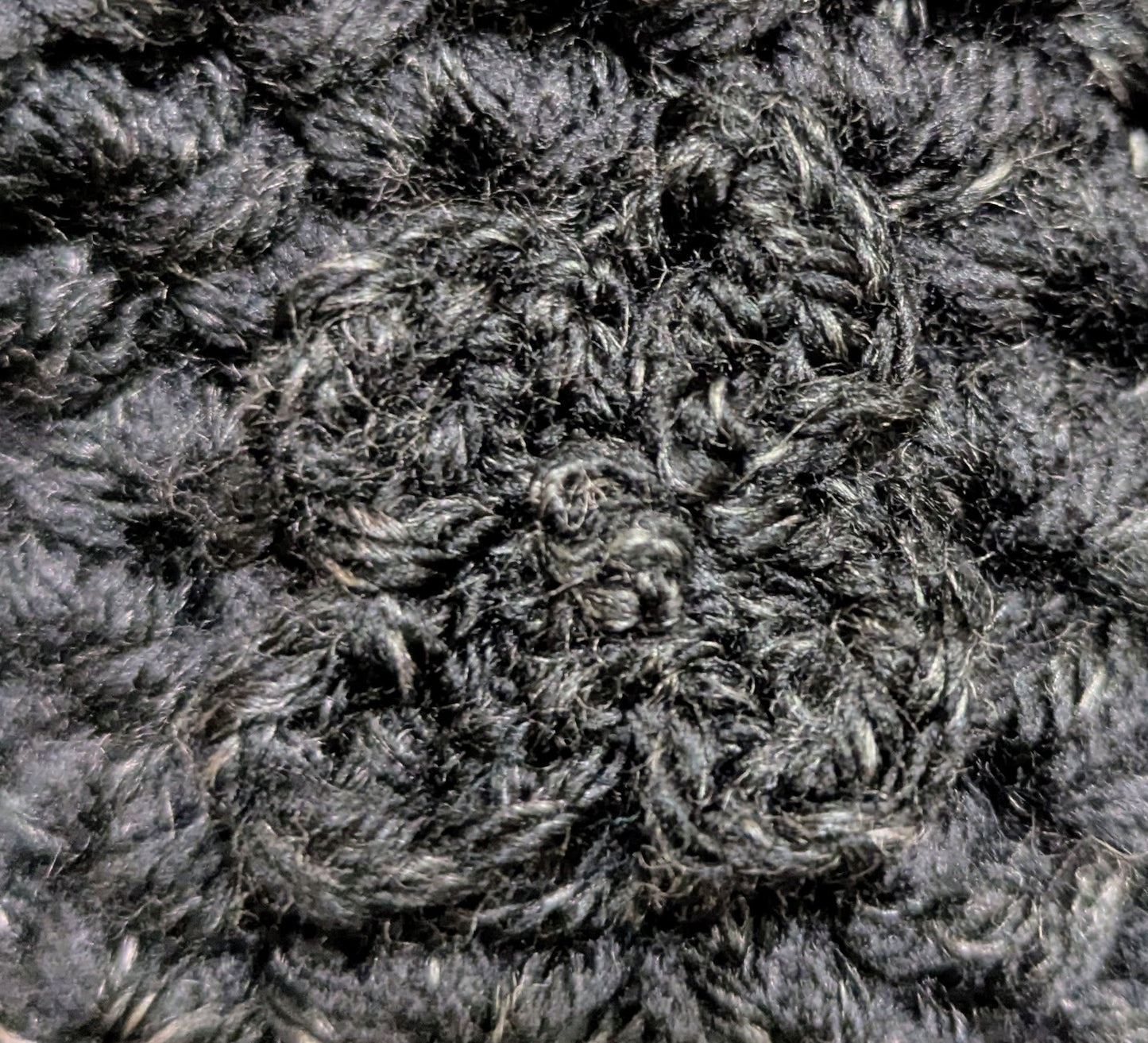 Black & White Flower Crochet Crossbody Bag