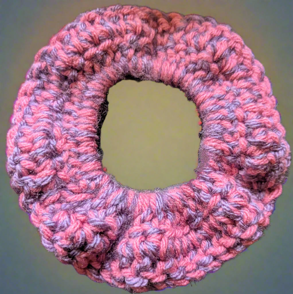 Purple & Plum Crochet Scrunchie, Purple & Plum Crochet Scrunchie, Purple & Plum Handmade Purple & Plum Scrunchie, Boho Two-Tone Crochet Scrunchie in Purple & Plum, Unique Purple & Plum Hair Scrunchie