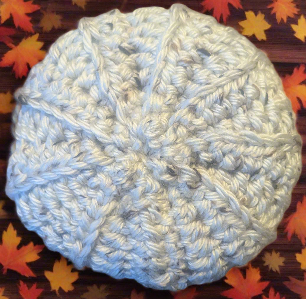 Speckled Cream Crochet Pumpkin, Handmade Cream Amigurumi Pumpkin Decor, Spooky Season Crochet Pumpkin,Boho Crochet Pumpkin, Halloween Decor, Halloween Gift,Fall, Halloween, Home decor, Home Accent