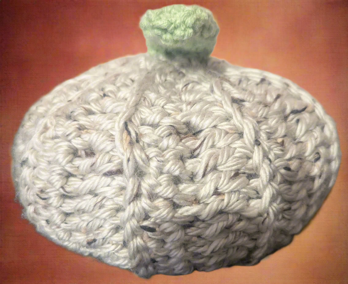 Speckled Cream Crochet Pumpkin, Handmade Cream Amigurumi Pumpkin Decor, Spooky Season Crochet Pumpkin,Boho Crochet Pumpkin, Halloween Decor, Halloween Gift,Fall, Halloween, Home decor, Home Accent